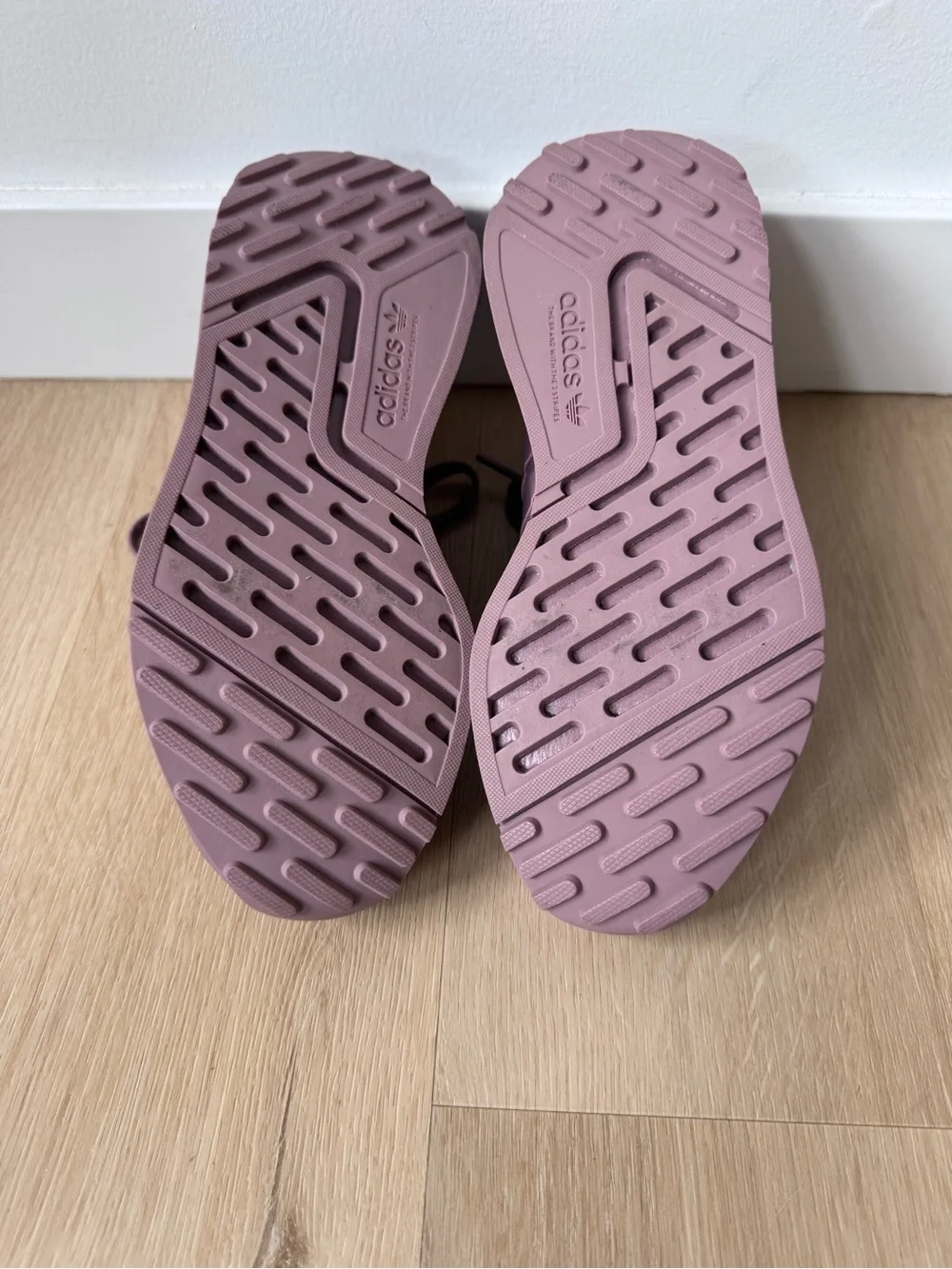 adidas very gently